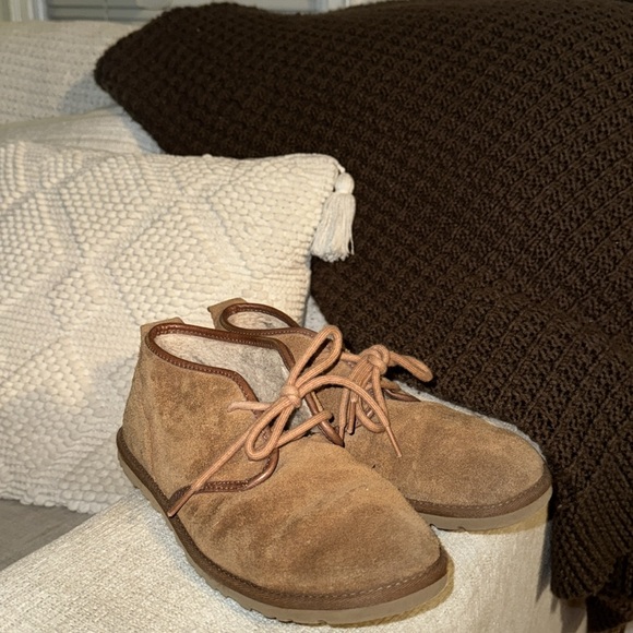 Ugg Chukka Boots - Picture 4 of 6